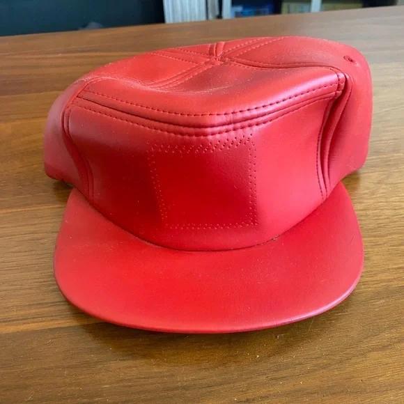 Vintage Red Leather Hat - Picture 3 of 4